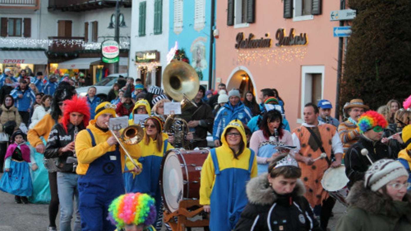 CARNEVALE DA FIABA sull'ALPE CIMBRA di Folgaria, Lavarone e Lusérn