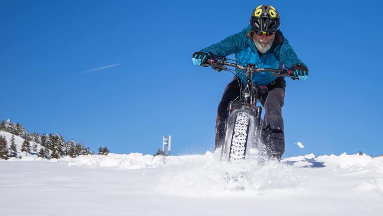 Alpe Cimbra v Trentinu vše je bezpečně připraveno pro lyžaře!