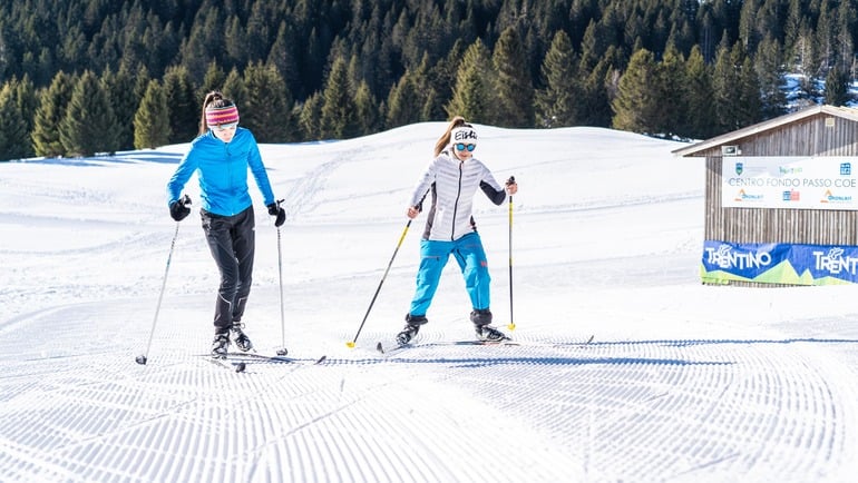 Sull’ Alpe Cimbra in Trentino a ritmo lento con gli sci da fondo