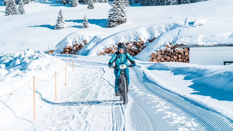 A tutta fat bike sulla neve dell'Alpe Cimbra