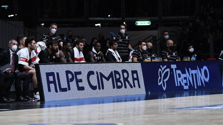 Alpe Cimbra e Folgaria Basketball Camp presenti domenica al big match di serie A Virtus-Olimpia