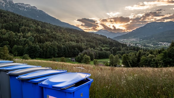 Förderung einer grüneren Zukunft durch Recycling der Gegenwart.