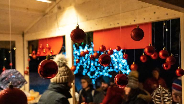 Natale Romantico in Montagna: Scopri l'Alpe Cimbra