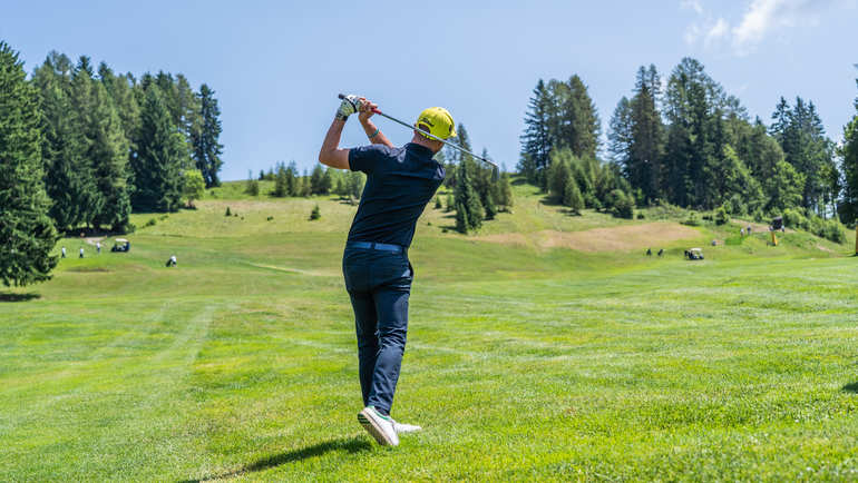 TORNA AL GOLF CLUB FOLGARIA LA II EDIZIONE DELLA PRO-AM ALPE CIMBRA 2024, UN’ESPERIENZA DI GOLF MONTANO DA VIVERE ANCHE A SETTEMBRE