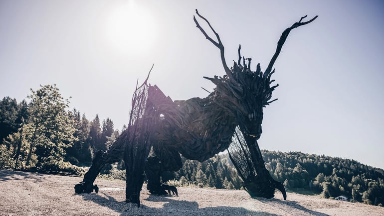 Alpe Cimbra, mille vacanze diverse all’ombra del drago