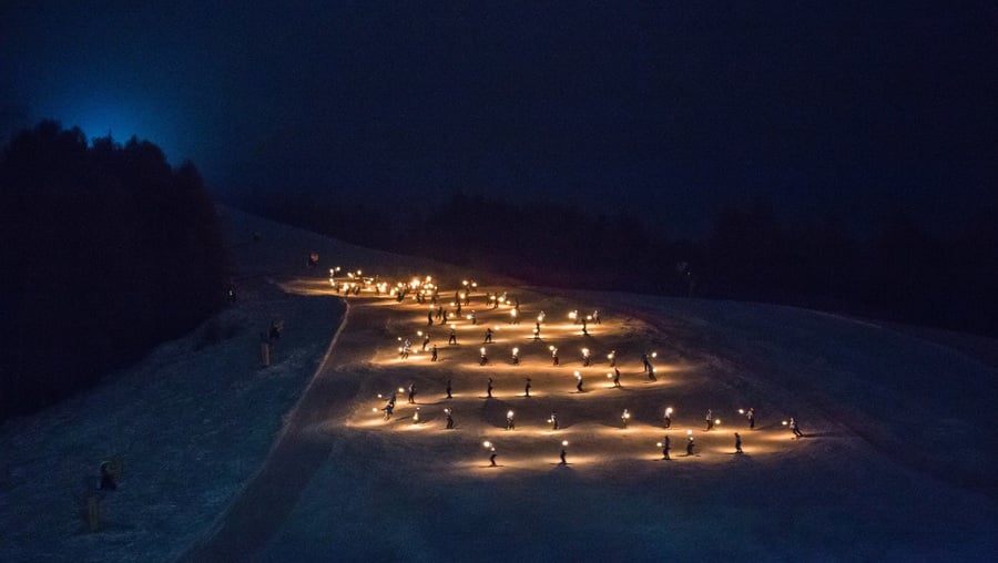 Torchlight processions of the Folgaria Ski School