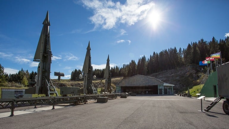 Alpe Cimbra, mille vacanze diverse all’ombra del drago