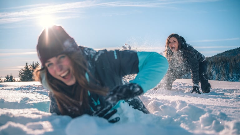 Entdecke den magischen Winter der Alpe Cimbra im Trentino